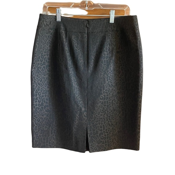 Ann Taylor Elegant brown/black leopard print Pencil Skirt size 10P - Picture 2 of 8